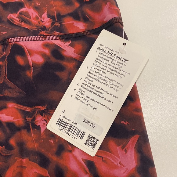 NWT Lululemon Align High-Rise Pant 28"
Intensity Pink Blossom Multi, SIZE 4 - Picture 4 of 4